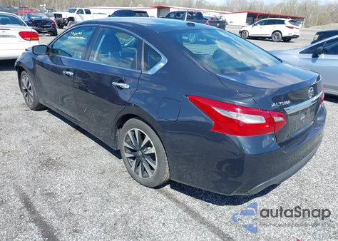 2018 Nissan Altima 2.5 Sv z USA, uszkodzony, nr VIN 1N4AL3AP2JC244120